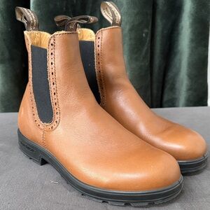 Blundstone Tan Leather Booties